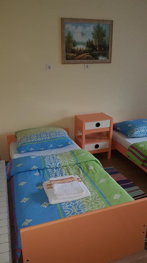 Rooms Miso Rakovica Buitenkant foto
