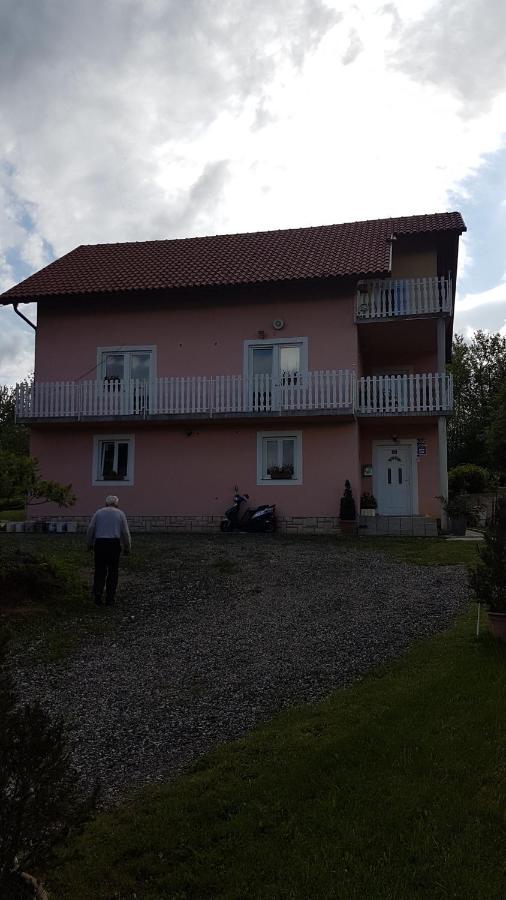 Rooms Miso Rakovica Buitenkant foto